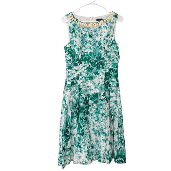 Adrianna Papell Green Dress Floral Fit & Flare Sleeveless beaded collar 10 - Picture 2 of 13